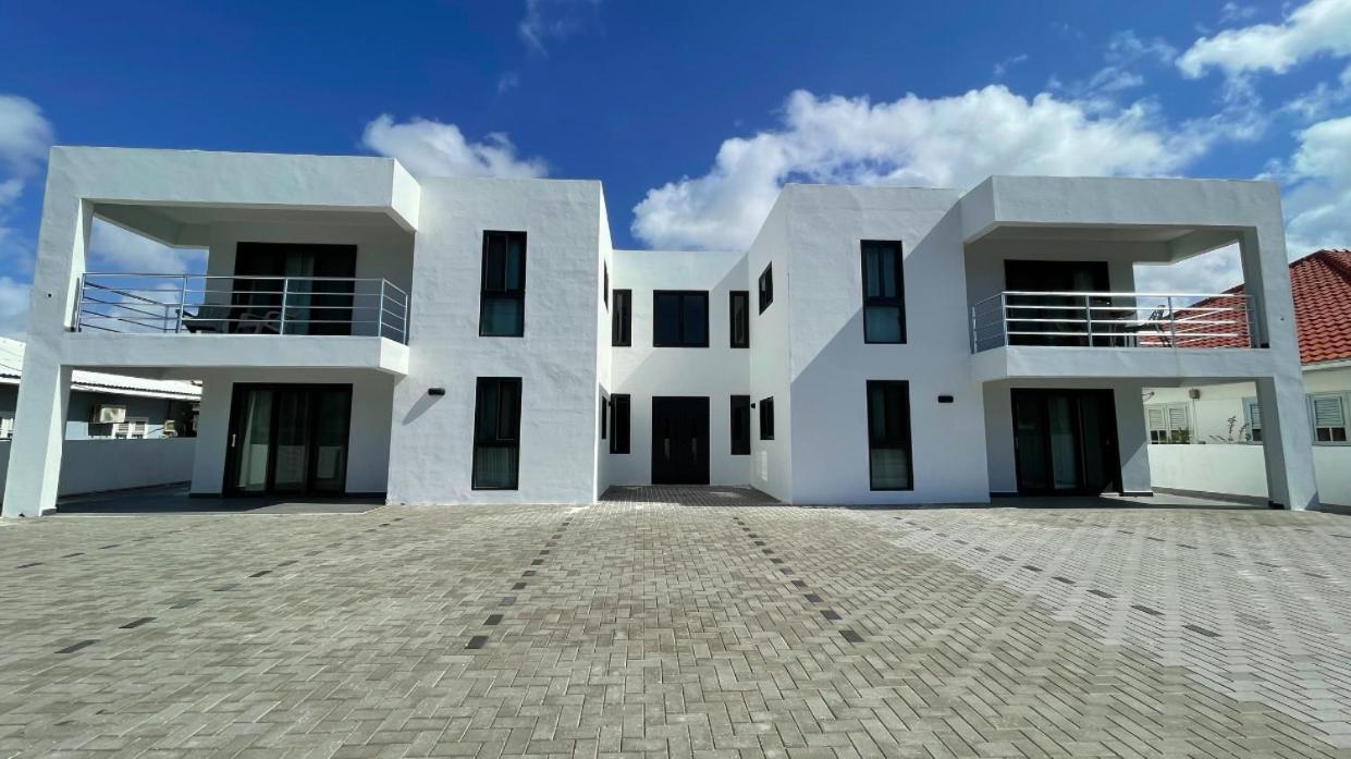 Whitehouse Boulevard, Close To Mambo Beach And City Centre Lägenhet Willemstad Exteriör bild